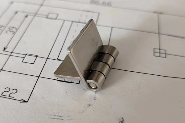 Smooth Opening And Closing Self Closing Heavy Duty Door Hinges